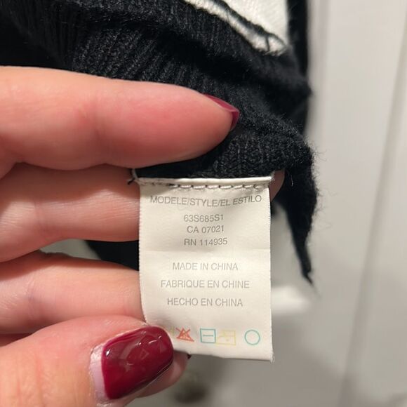 RD Style Striped Sweater, Size Medium - Picture 6 of 9